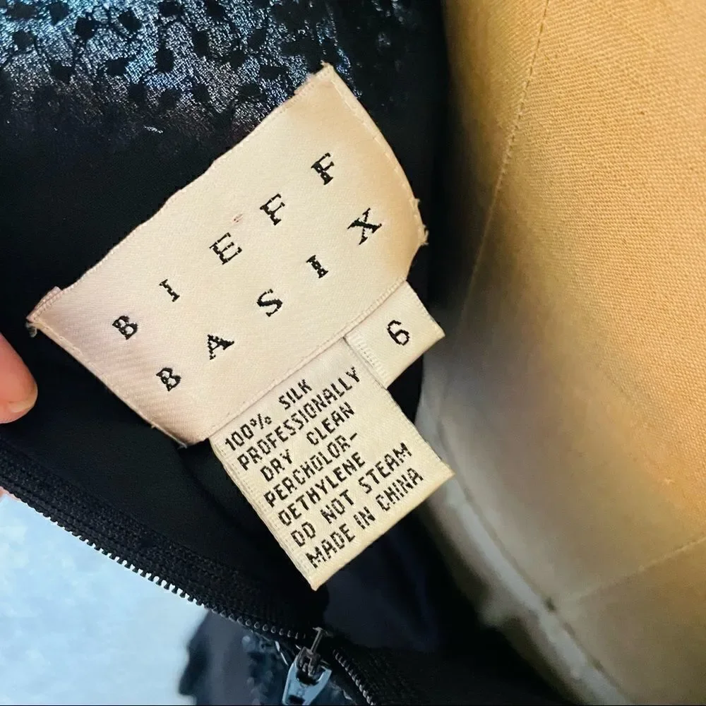 VTG | 2 piece black beaded evening wear 4-6 - Picture 11 of 12